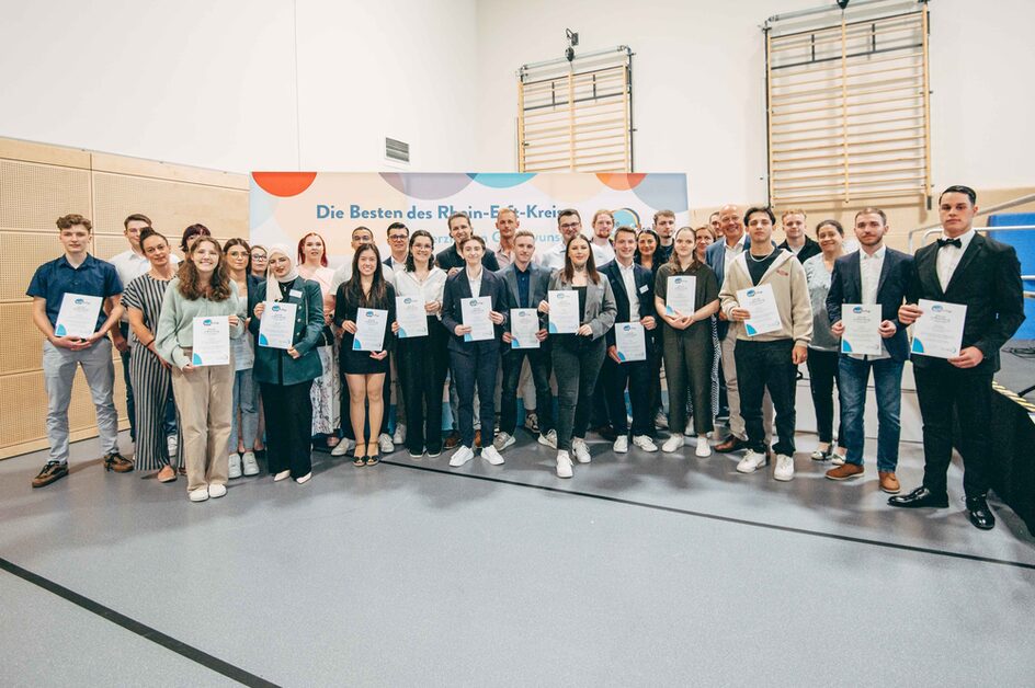 Landrat Rock ehrt Absolventen der Berufskollegs des Rhein-Erft-Kreises